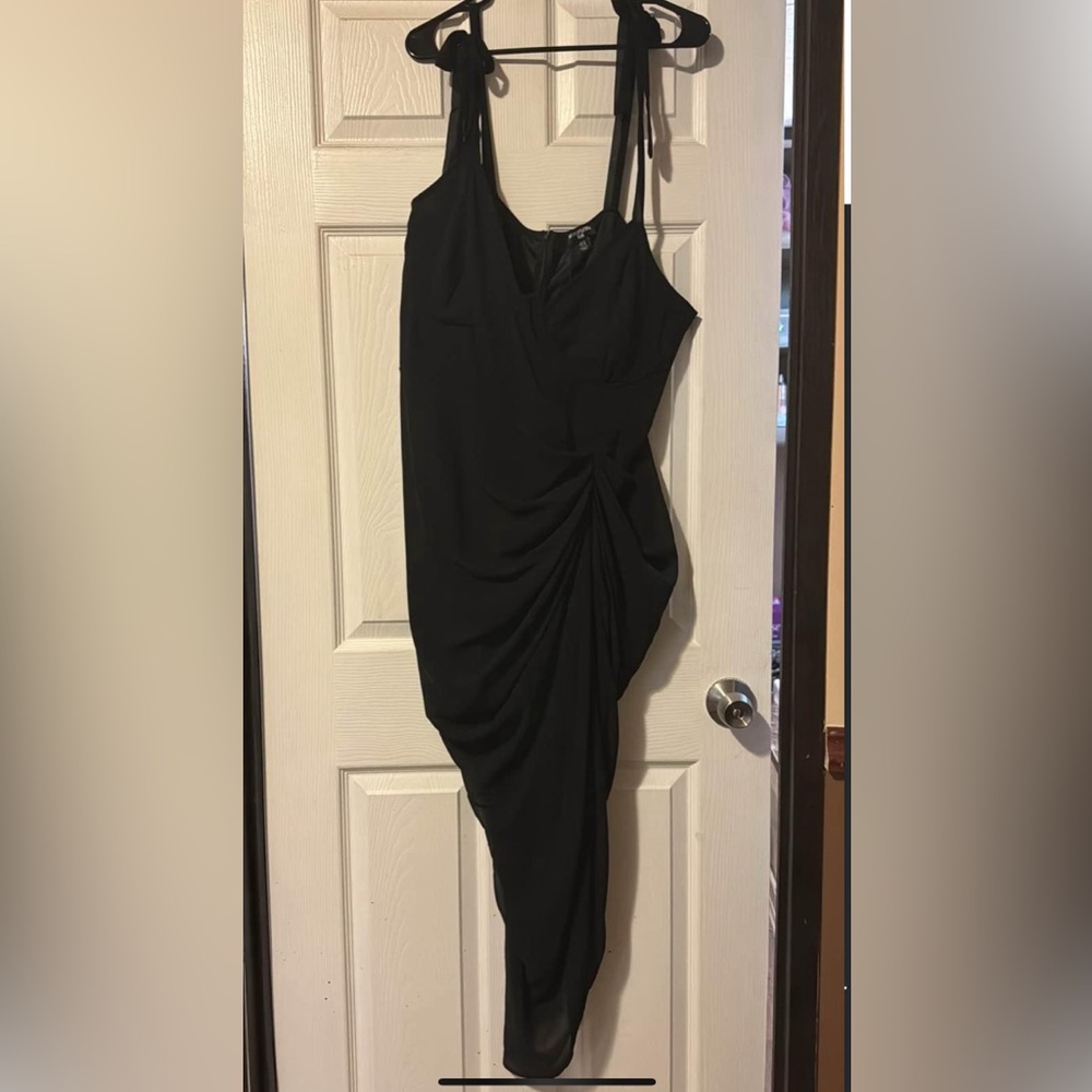 The size is 2XL.